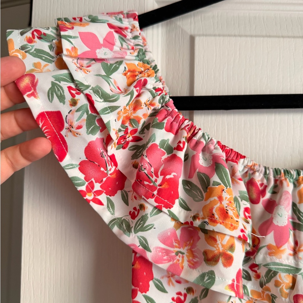 Pink Lily Floral Blouse with Ruffle Sleeves - Picture 3 of 5